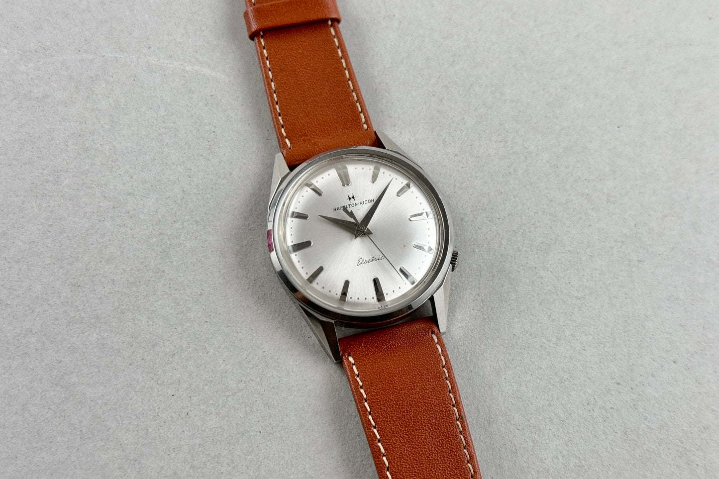 Hamilton Ricoh Electric 555E lumeville montre vintage