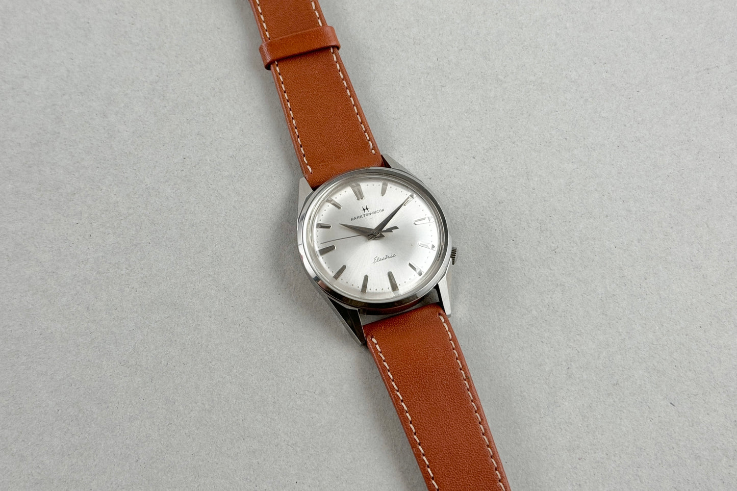Hamilton Ricoh Electric 555E lumeville montre vintage