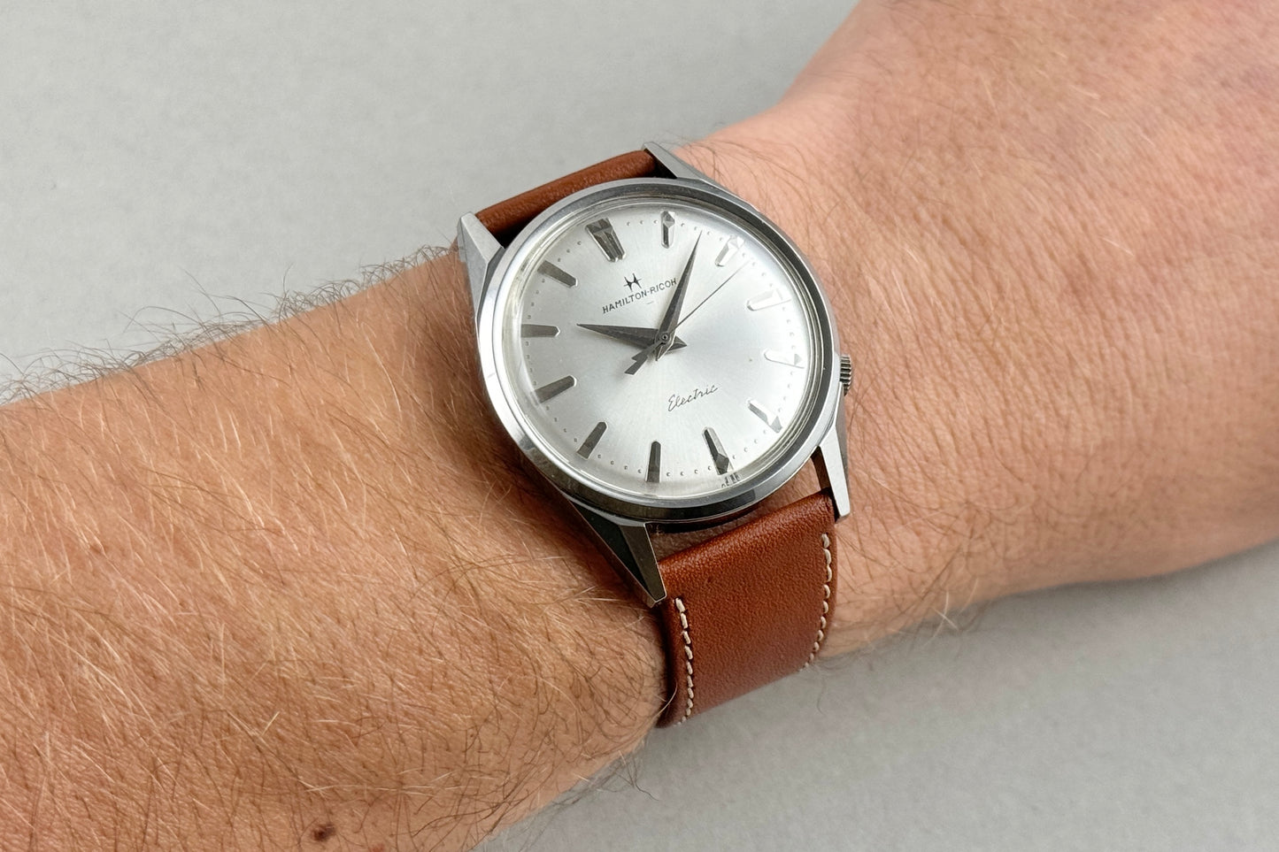 Hamilton Ricoh Electric 555E lumeville montre vintage