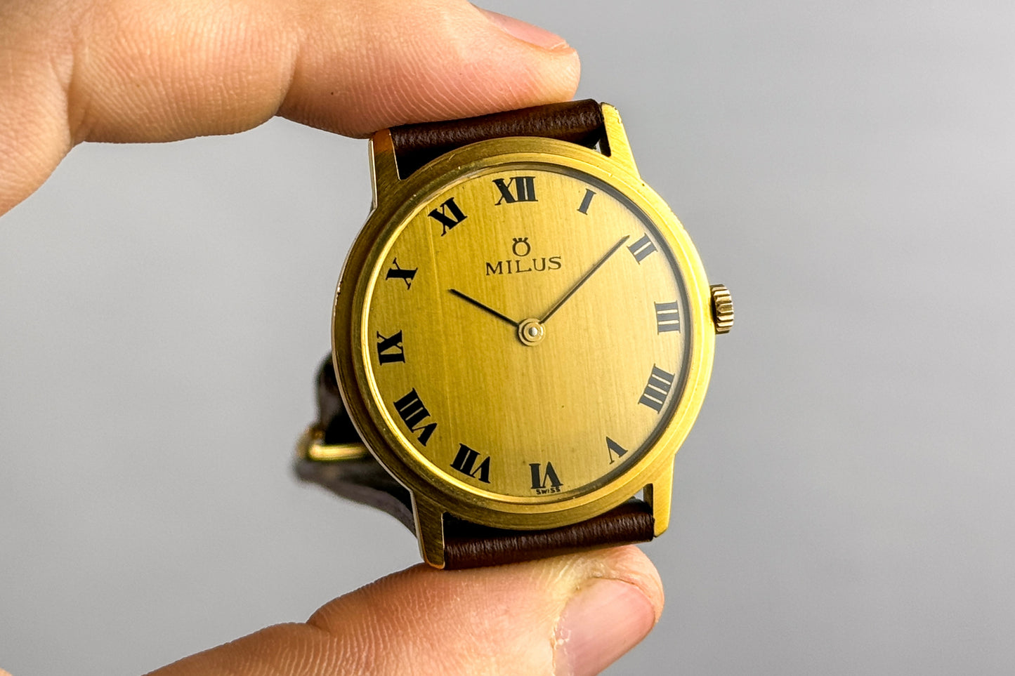 Milus slim mécanique LumeVille montre vintage