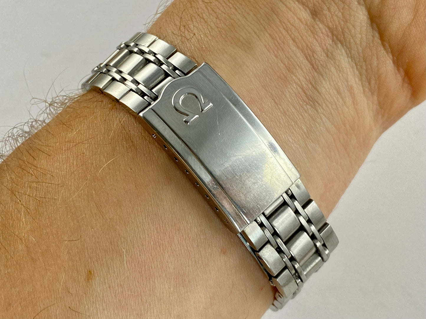 Omega Genève 165.041 from 1969