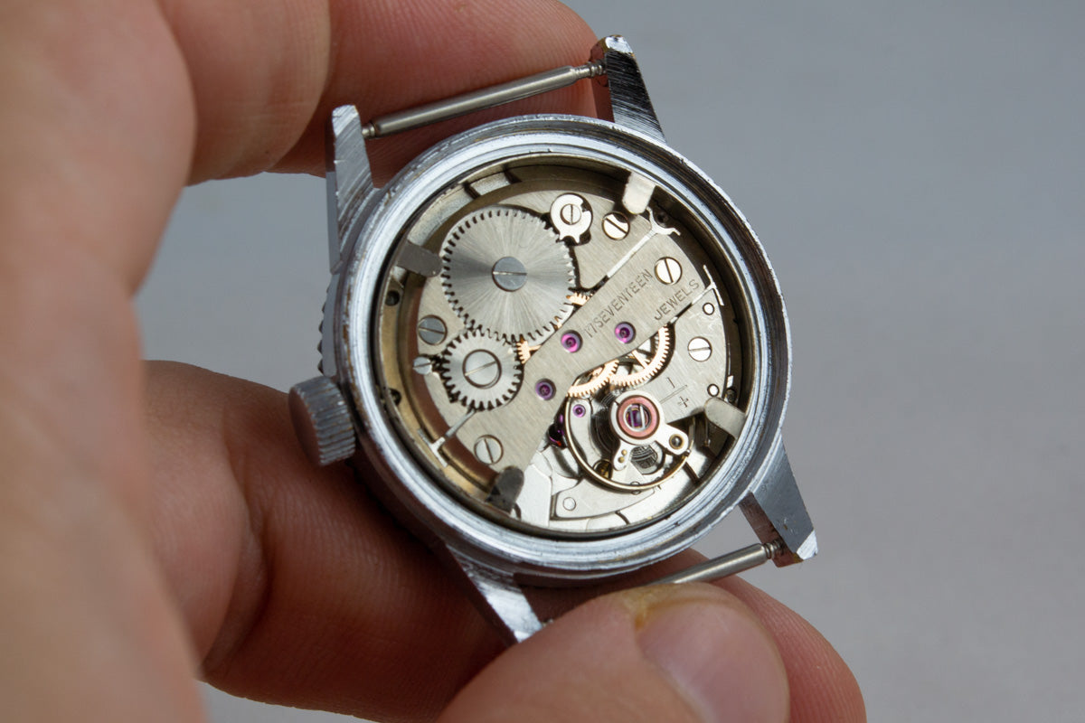 Chanor Besançon Diver mécanique lumeville montre vintage