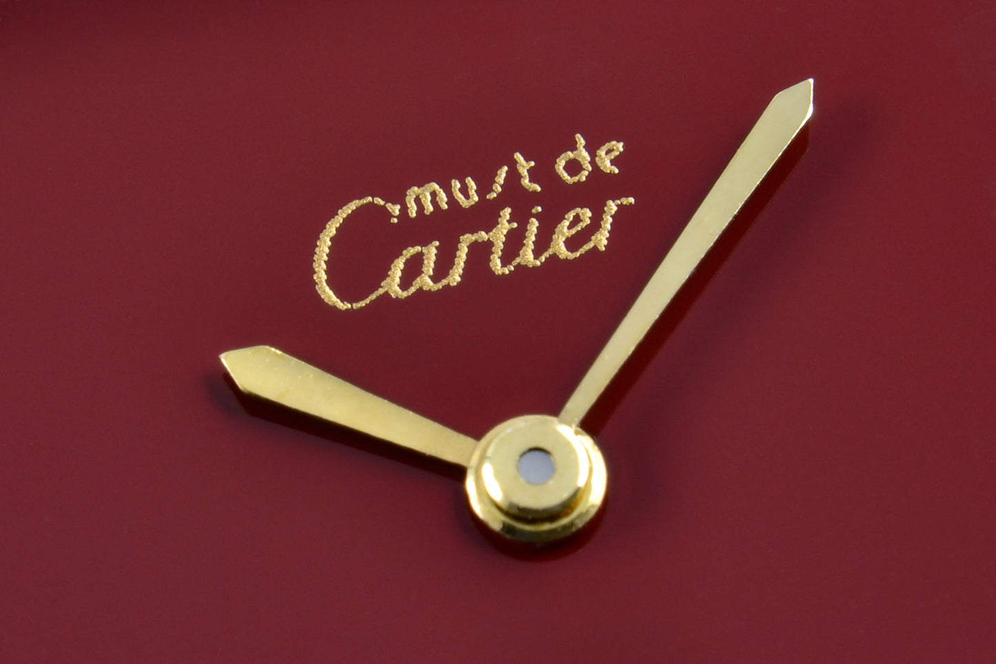 Must de Cartier Tank Homme Mécanique Lie-de-vin bordeaux lumeville montre vintage
