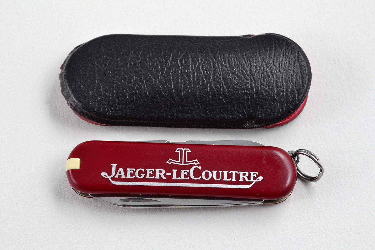 Jaeger LeCoultre Victorinox Couteau de poche suisse multifonction horloger manufacture lumeville