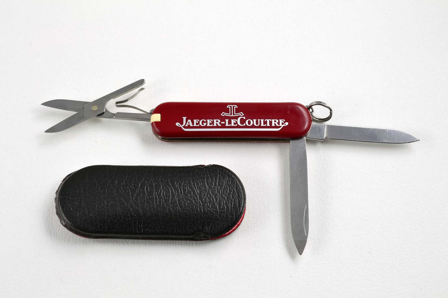 Jaeger LeCoultre Victorinox Couteau de poche suisse multifonction horloger manufacture lumeville