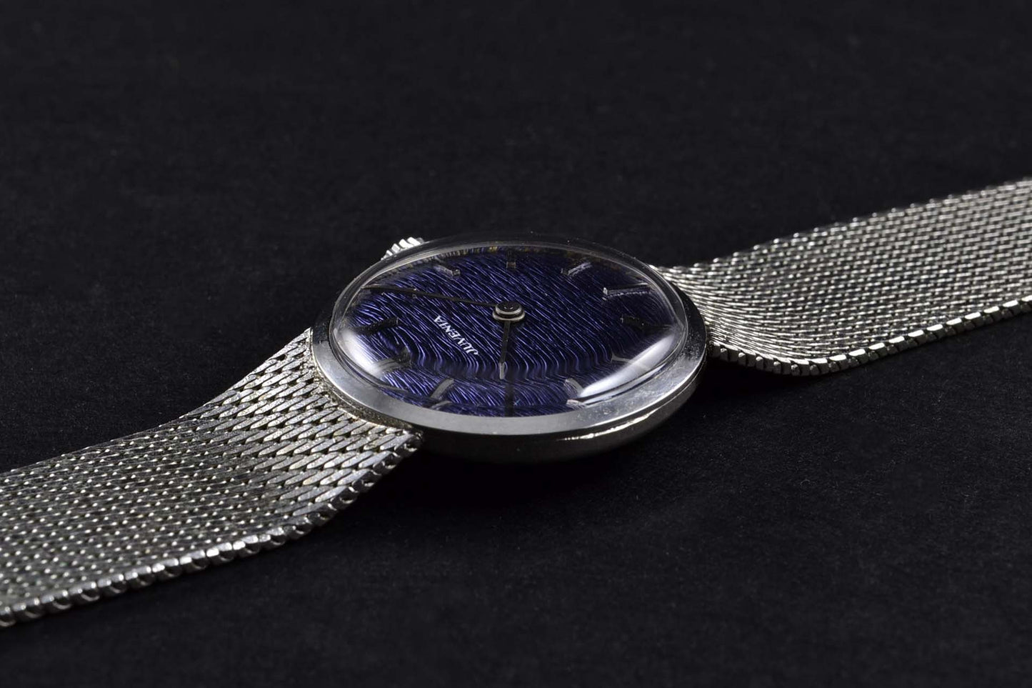 lumeville juvenia cadran bleu vague montre vintage