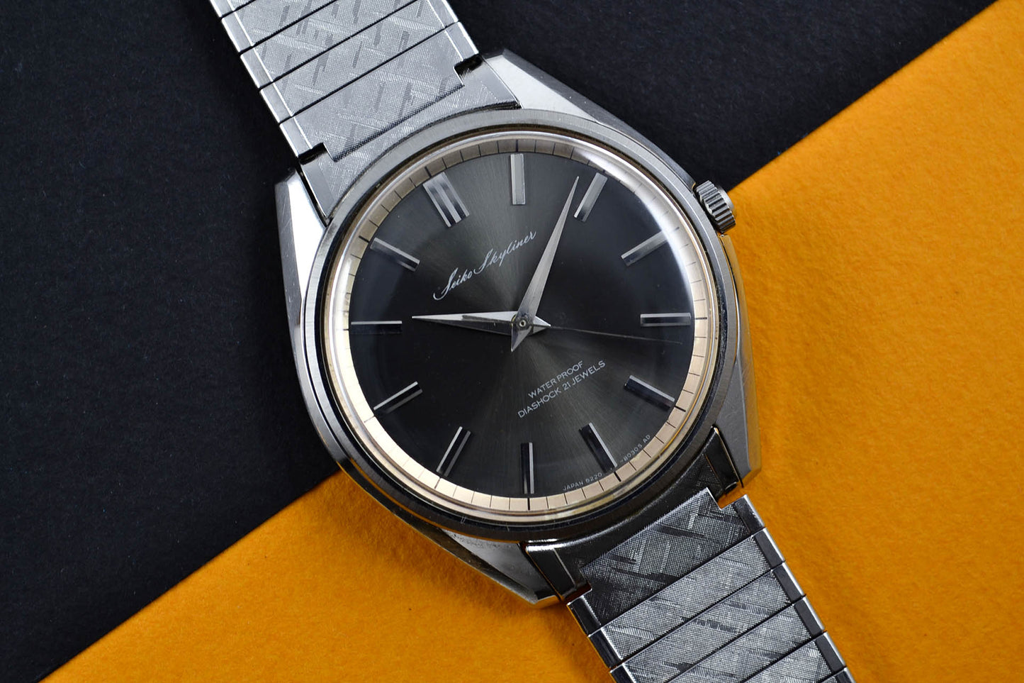 lumeville montre vintage Seiko Skyliner Gris Ardoise 6220-8010