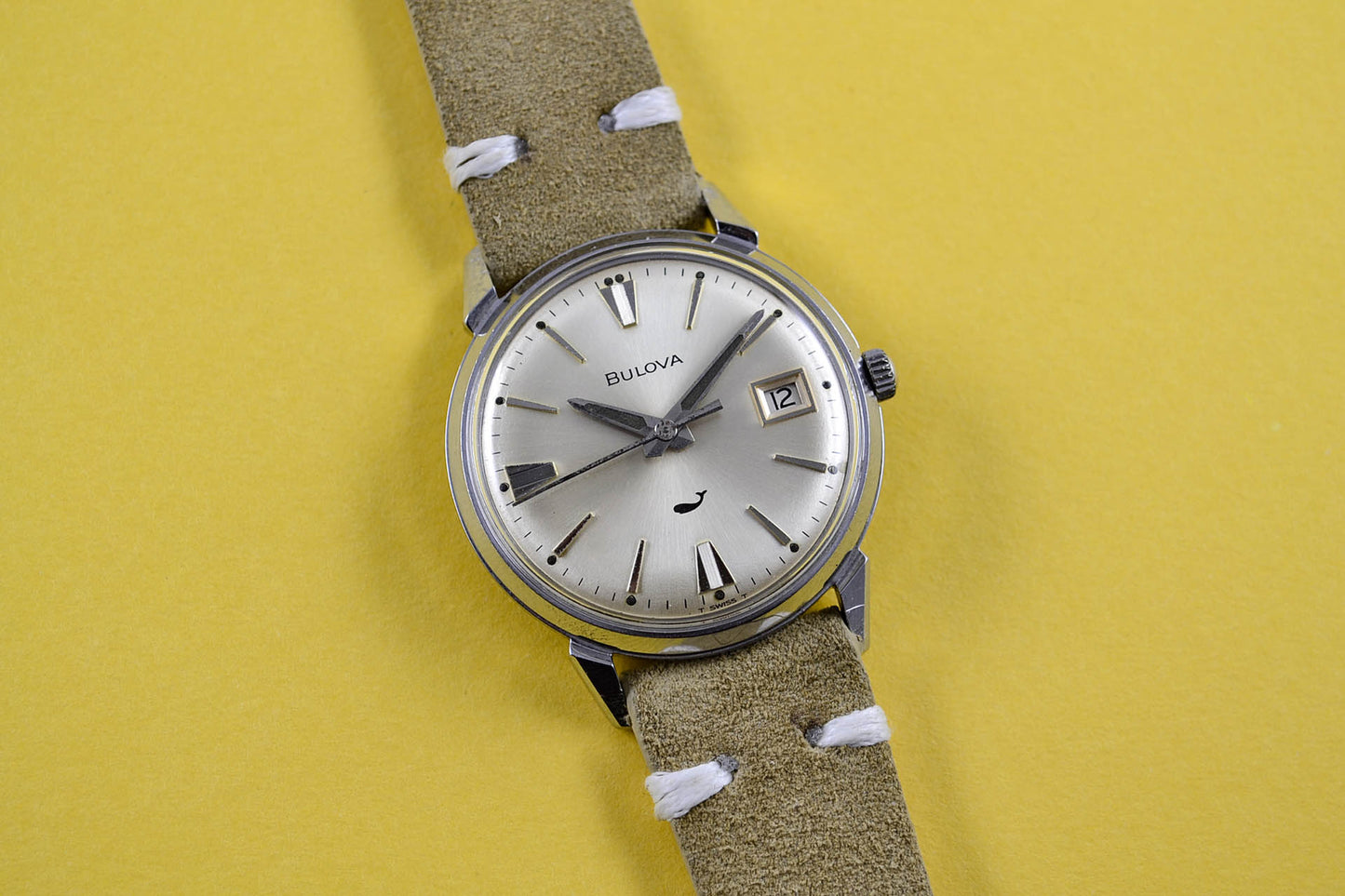 Bulova Sea King Baleine 1969 lumeville montre vintage
