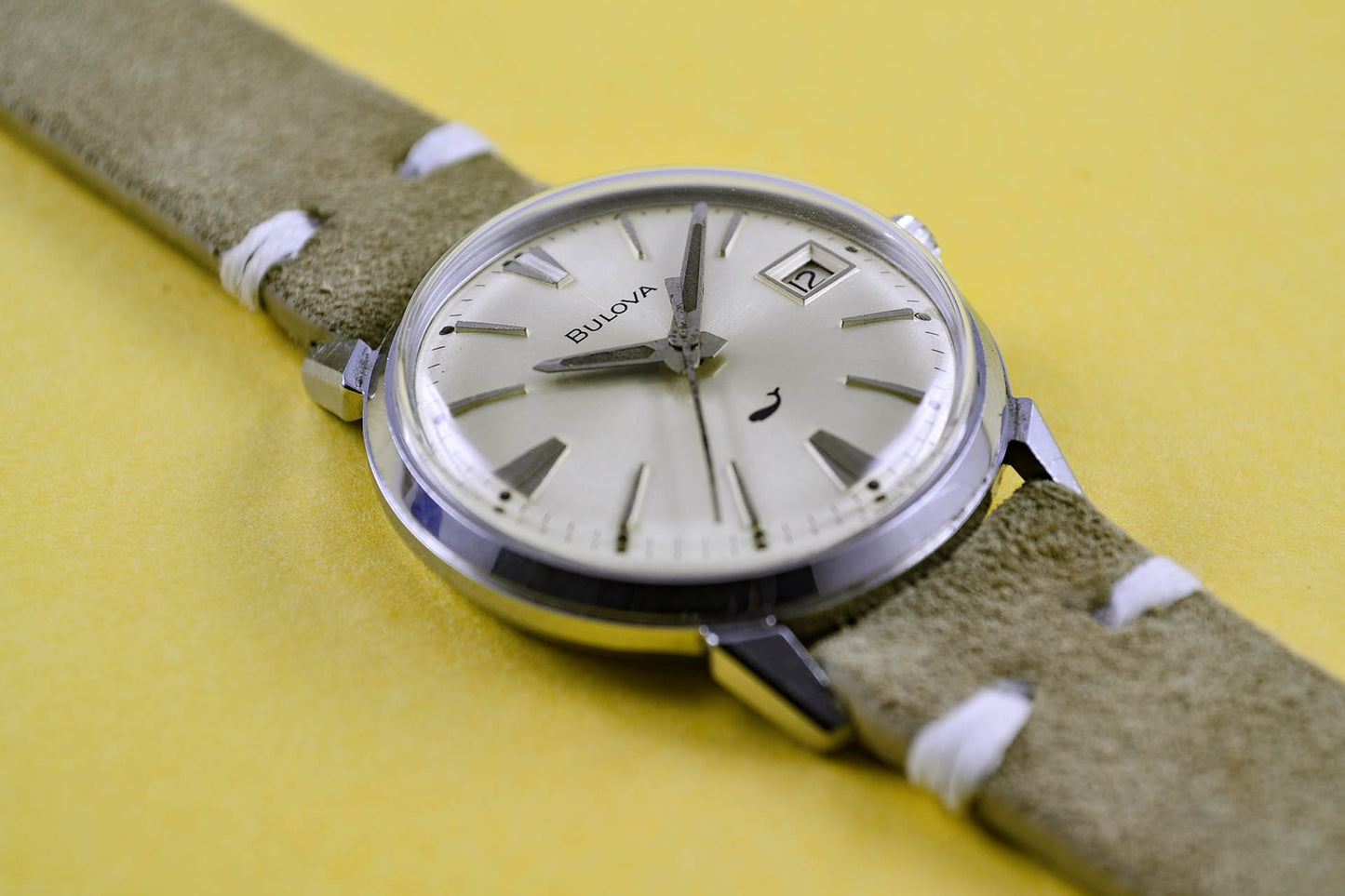 Bulova Sea King Baleine 1969 lumeville montre vintage