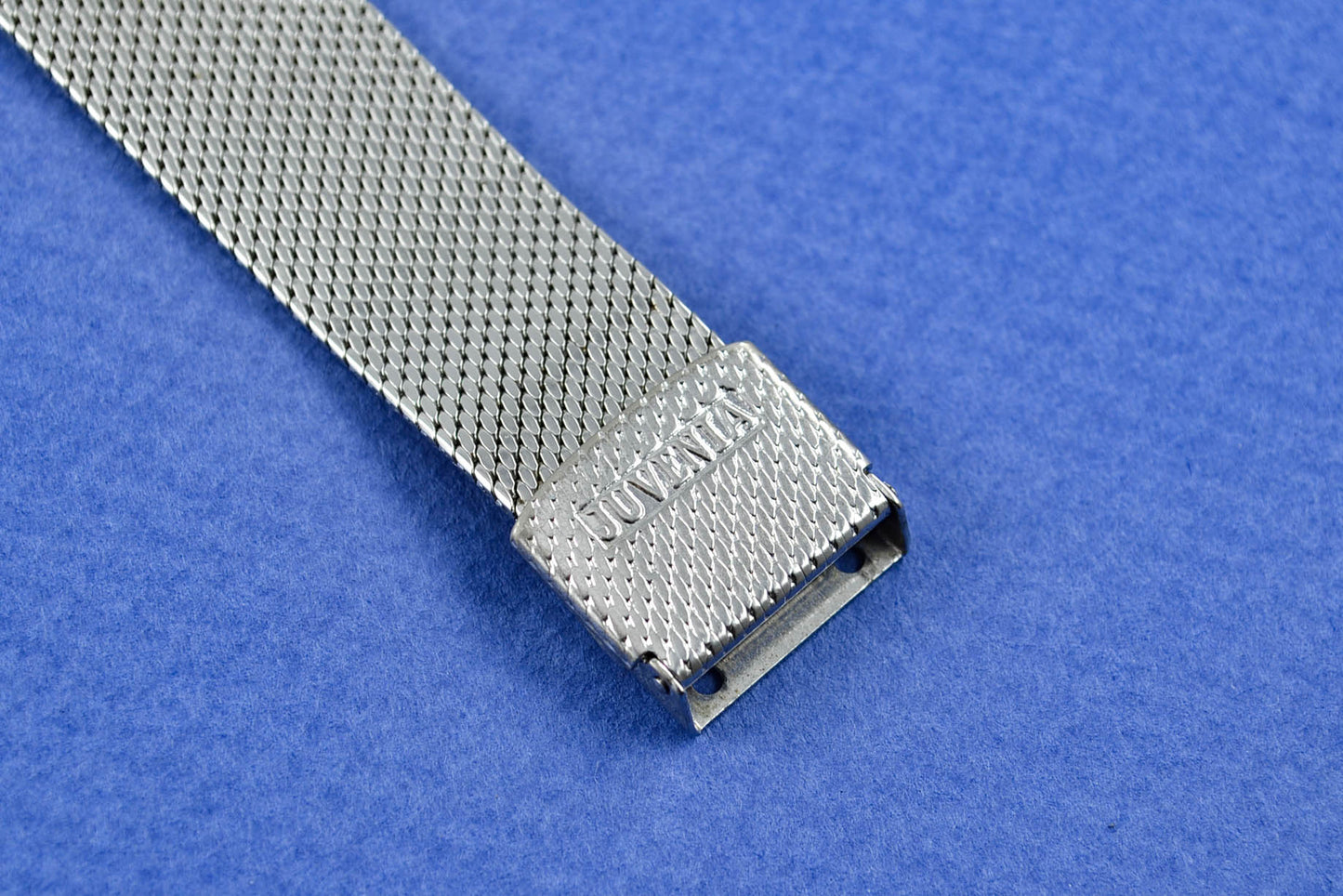 Juvenia Slim Vagues Grises peseux 7001 lumeville montre vintage