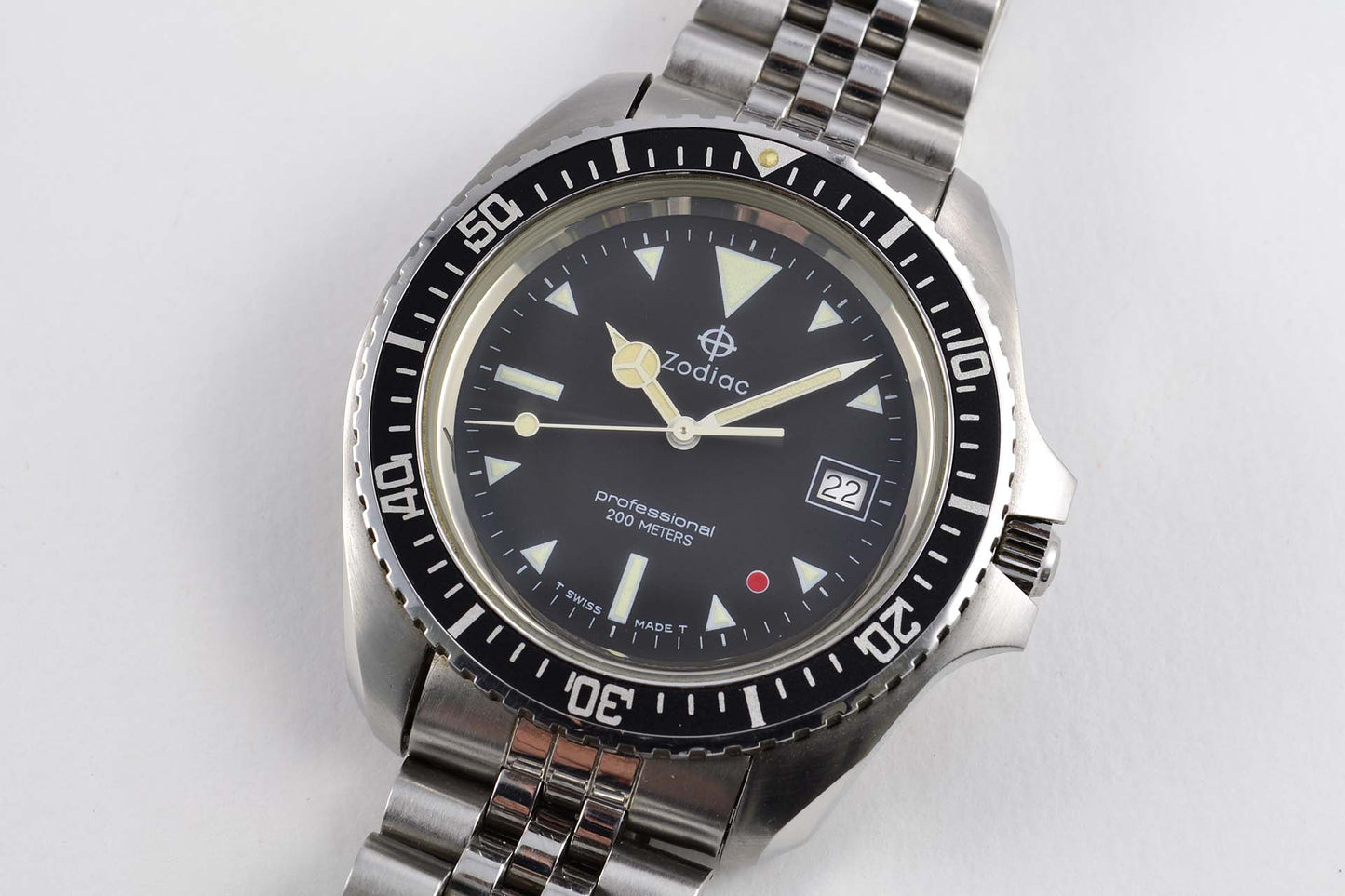 Zodiac Diver Red Dot Jumbo circa 1990 - LumeVille