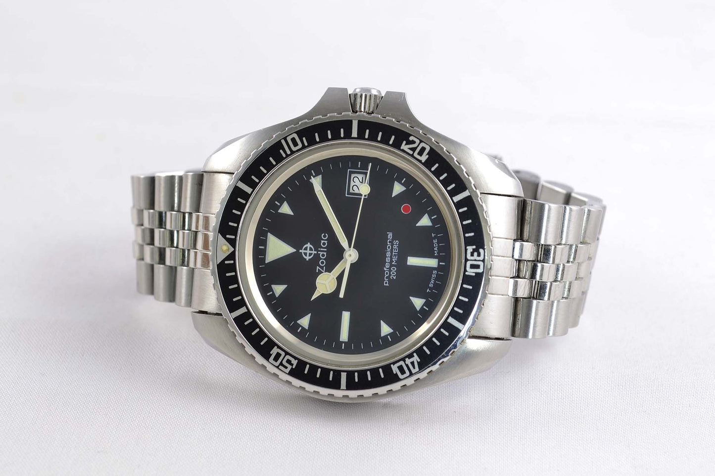 Zodiac Diver Red Dot Jumbo circa 1990 - LumeVille