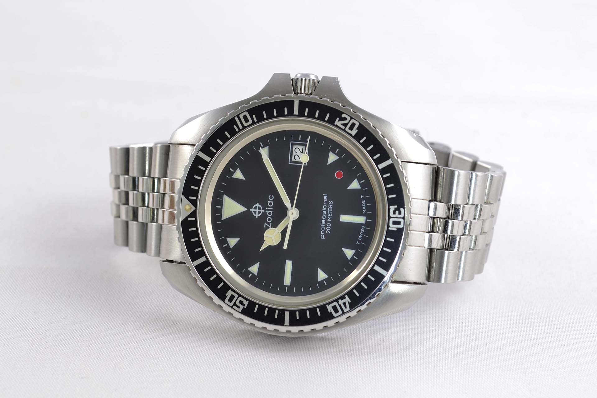 Zodiac Diver Red Dot Jumbo circa 1990 - LumeVille