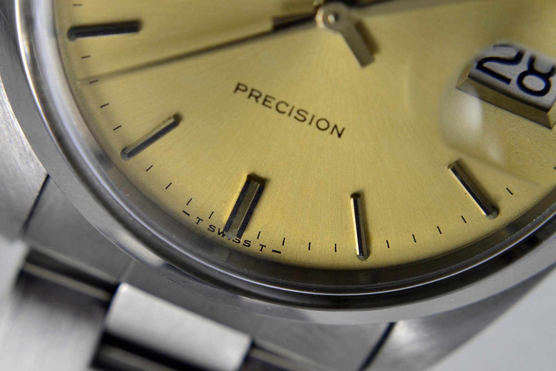 Rolex 6694 Champagne Dial 1972 - LumeVille