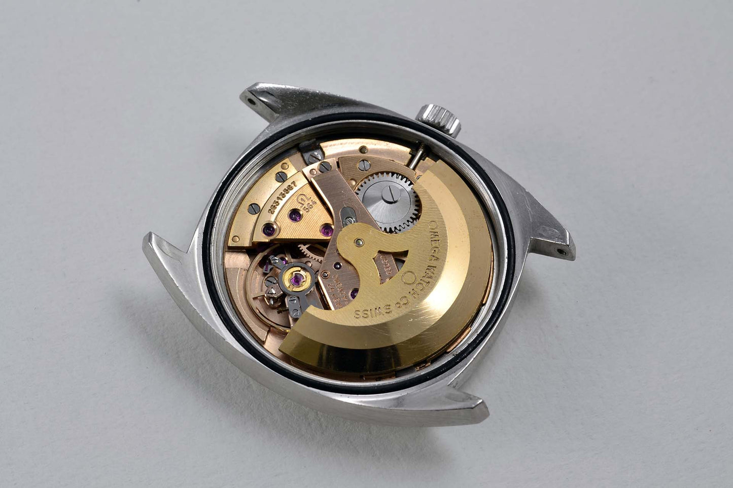 Omega Constellation "C" 168.017 Linen Dial late 1960 - LumeVille