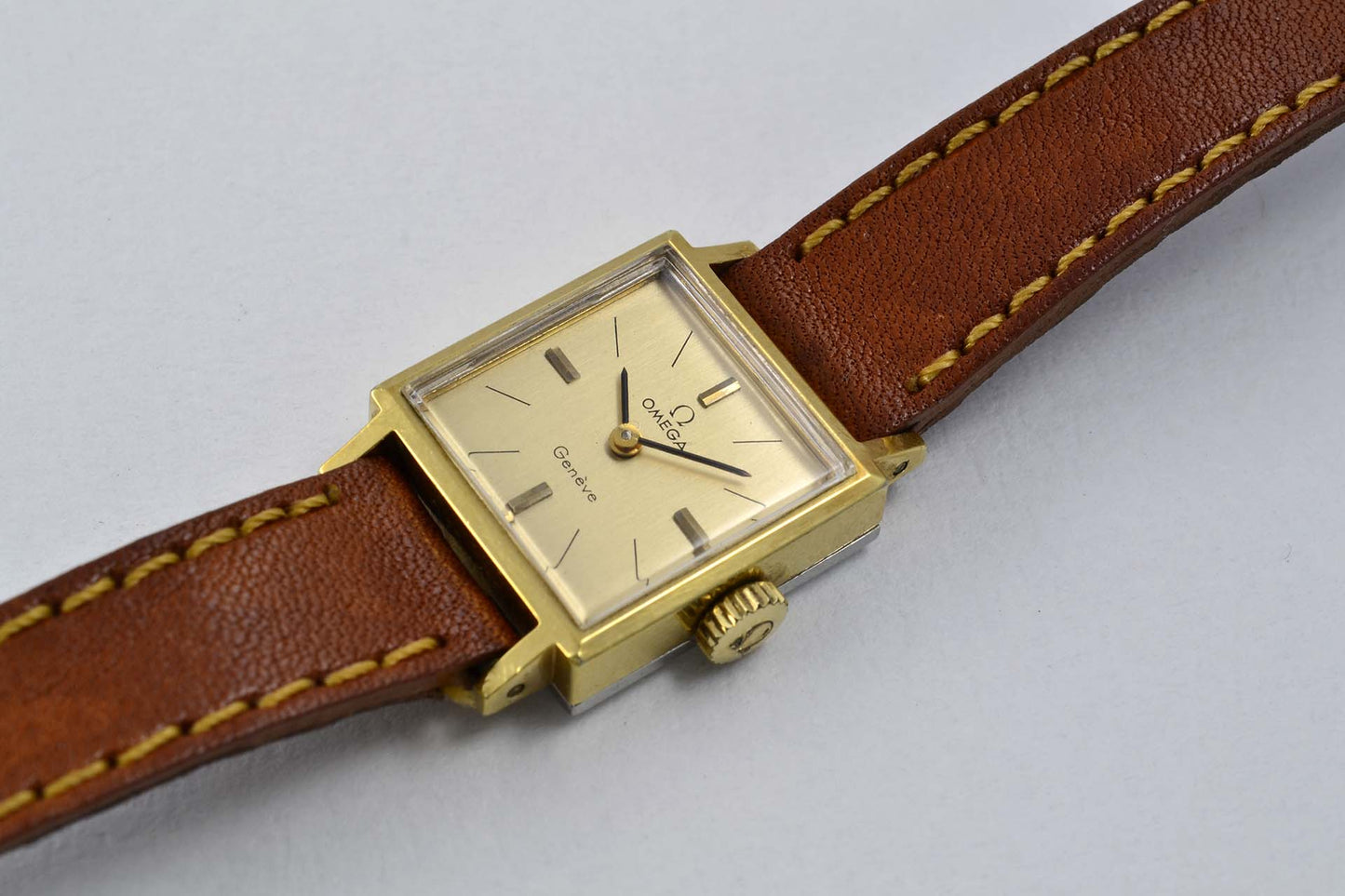 Omega Geneve Lady 511.321 circa 1970 - LumeVille