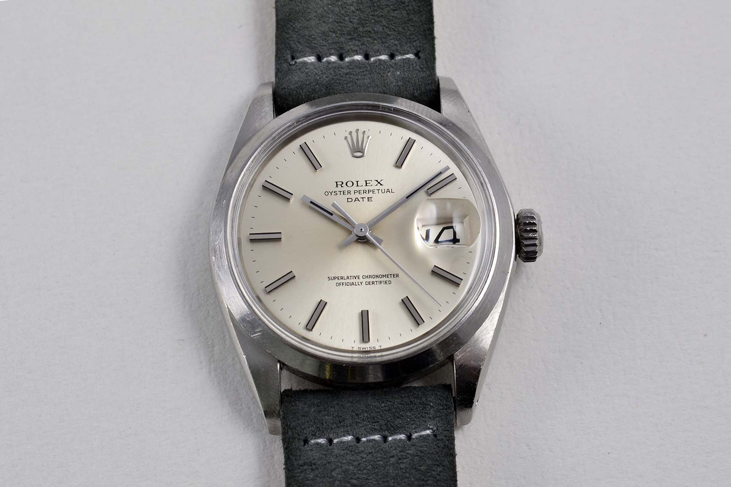 Rolex 1500 Oyster Perpetual Date - 1972 - LumeVille