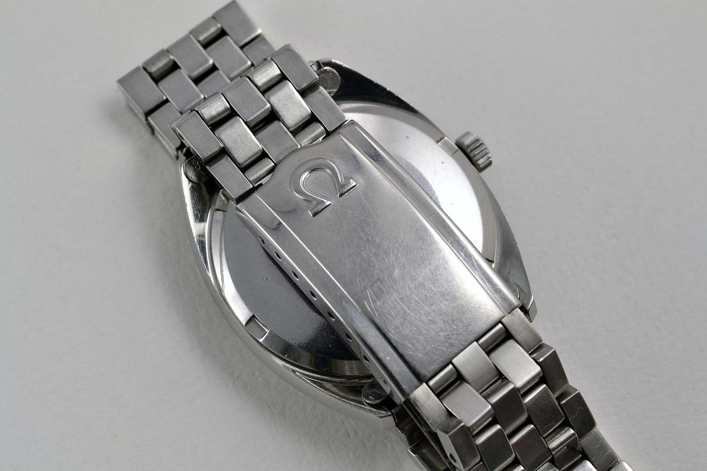 Omega Constellation "C" 168.017 Linen Dial late 1960 - LumeVille