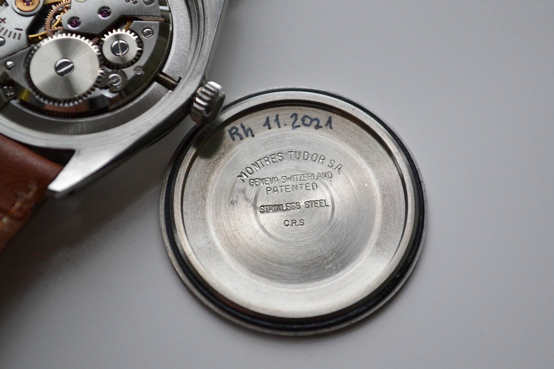 Tudor Oyster 7934 patina lumeville montre vintage rolex