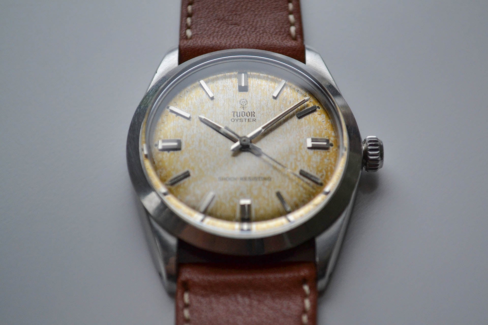 Tudor Oyster 7934 patina lumeville montre vintage rolex