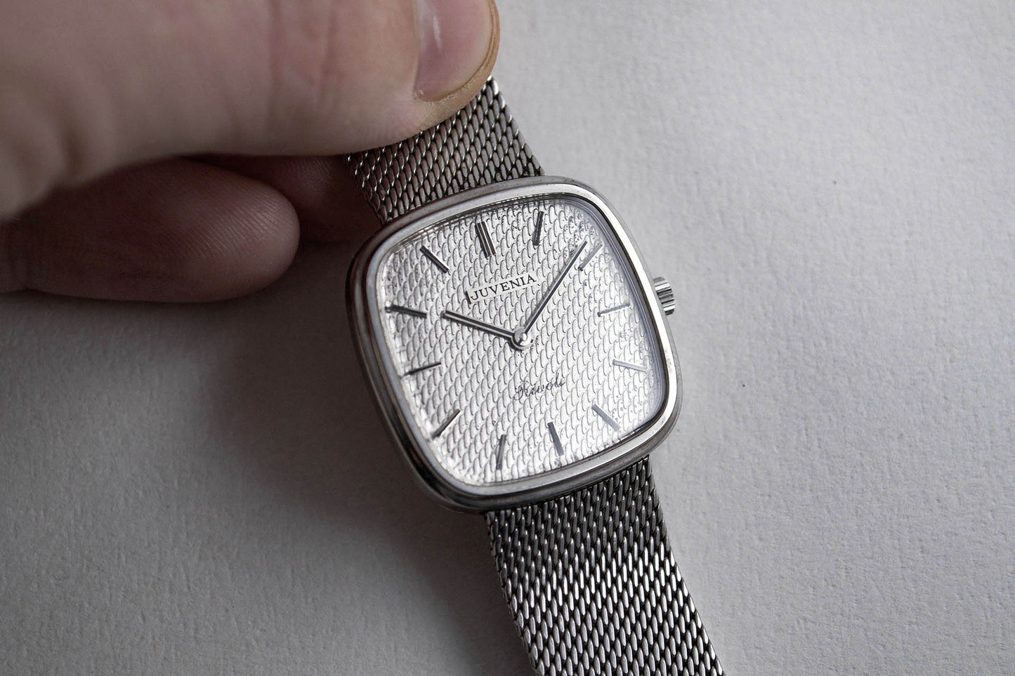 juvenia rivoli MFG 1105 Peseux 7001 lumeville montre vintage