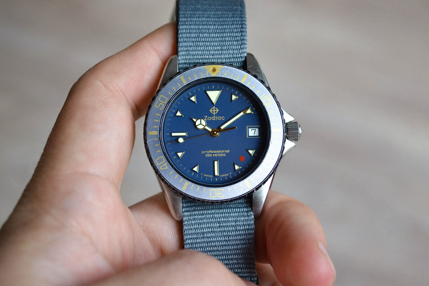 zodiac 113.15.20 Red Dot Diver Blue lumeville montre vintage