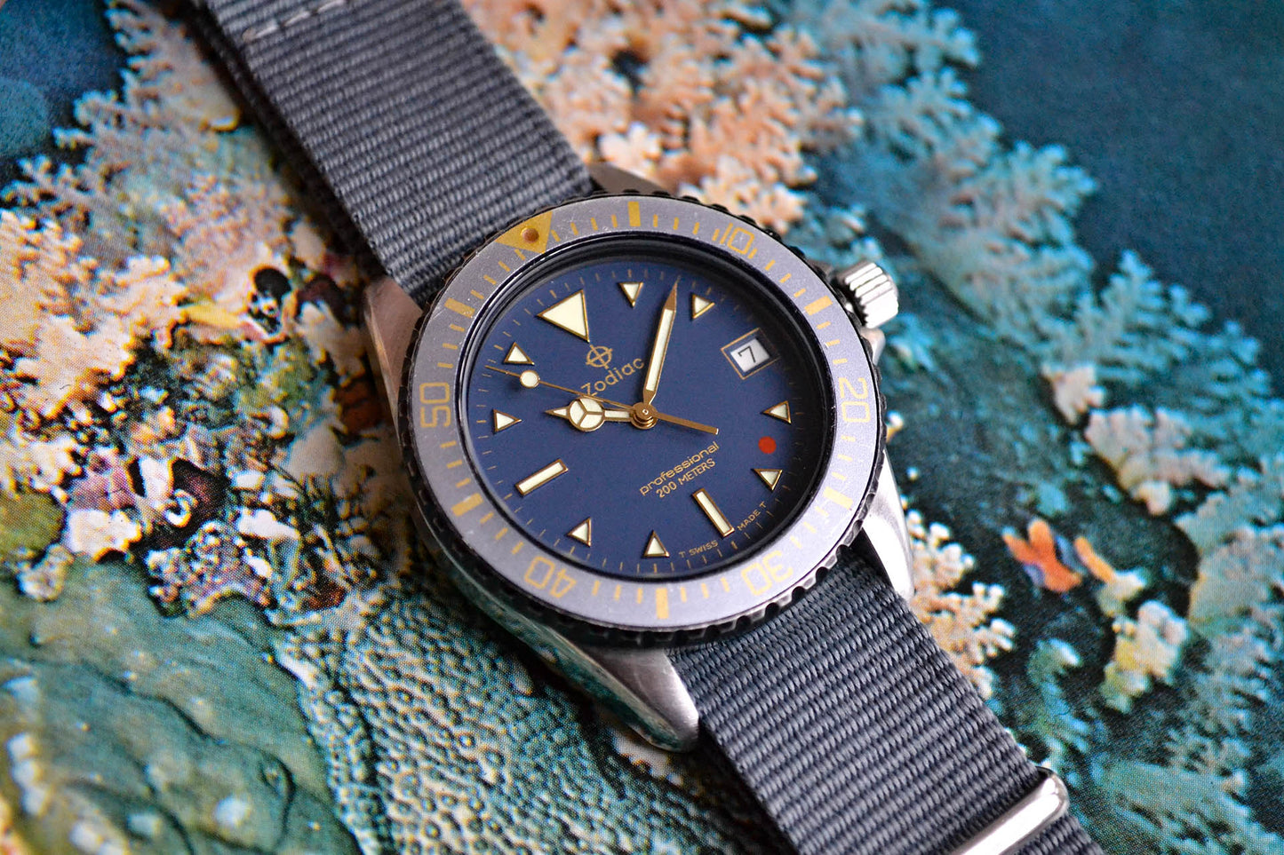 zodiac 113.15.20 Red Dot Diver Blue lumeville montre vintage