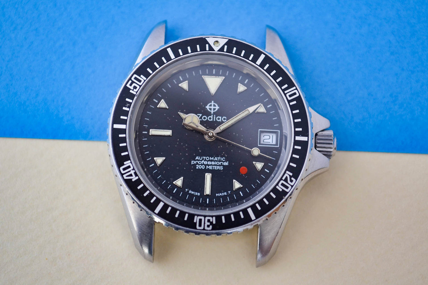 zodiac diver red dot 113.13.30 lumeville montre vintage