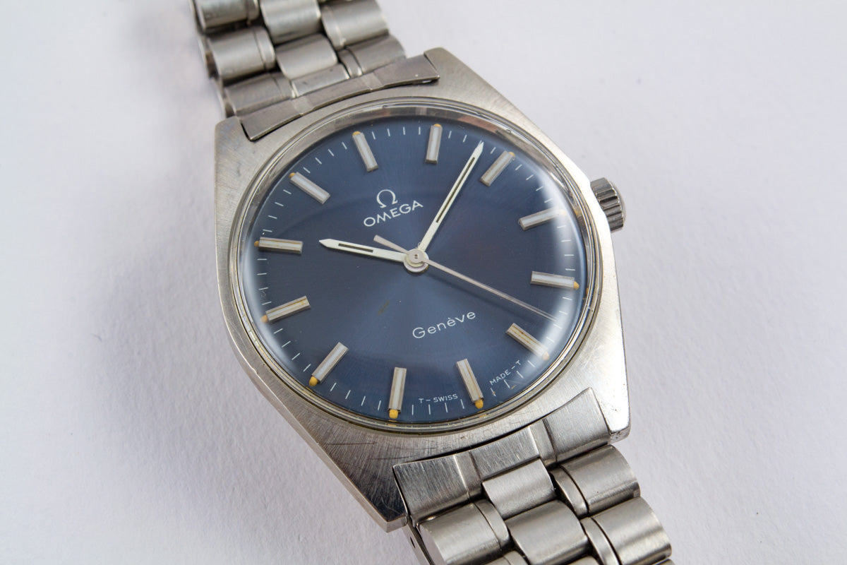 Omega Genève bleue 135.041 lumeville montre vintage