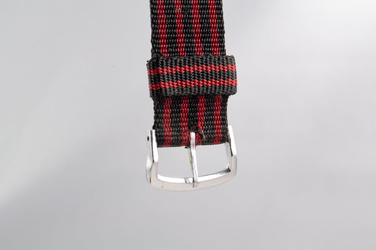 Seiko Mécanique Mickey Mouse Walt Disney 5000-7000 lumeville montre vintage