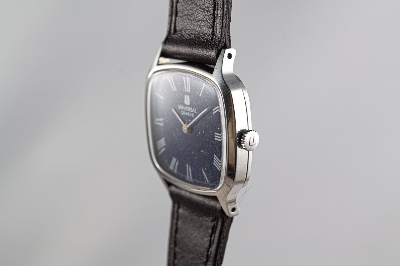 Universal Geneve Lapis lazuli 1-42 lumeville montre vintage