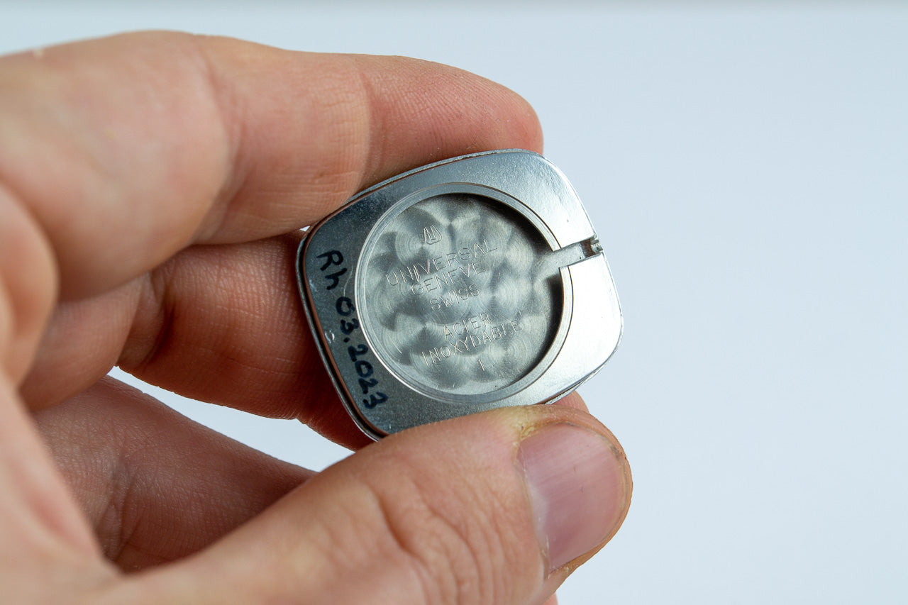 Universal Geneve Lapis lazuli 1-42 lumeville montre vintage