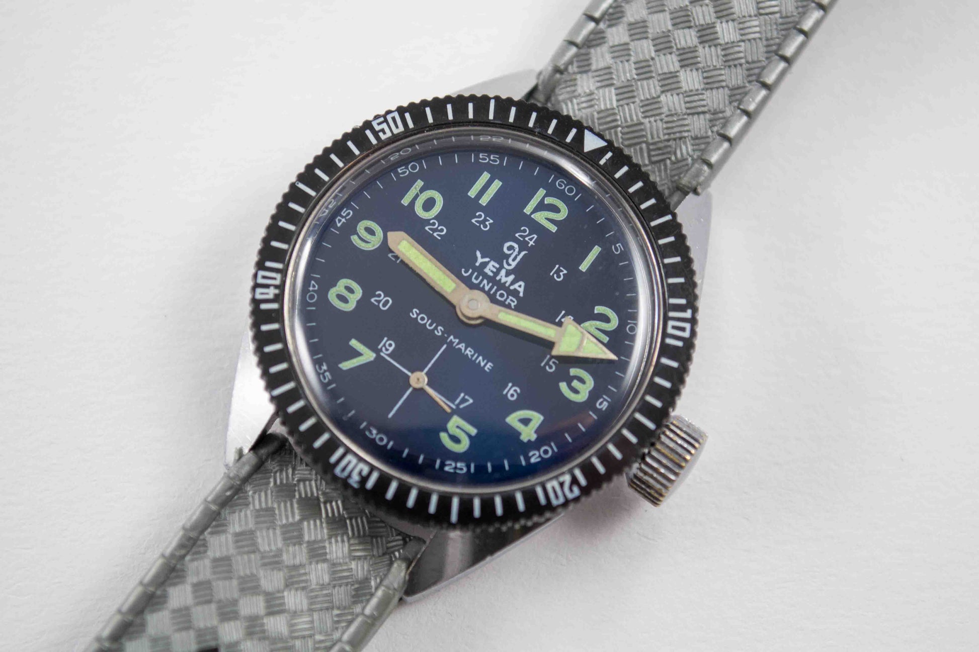 Yema Junior Sous Marine Bleue superman lumeville montre vintage