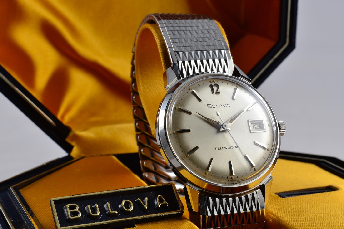Bulova Selfwinding M6 de 1966 - LumeVille