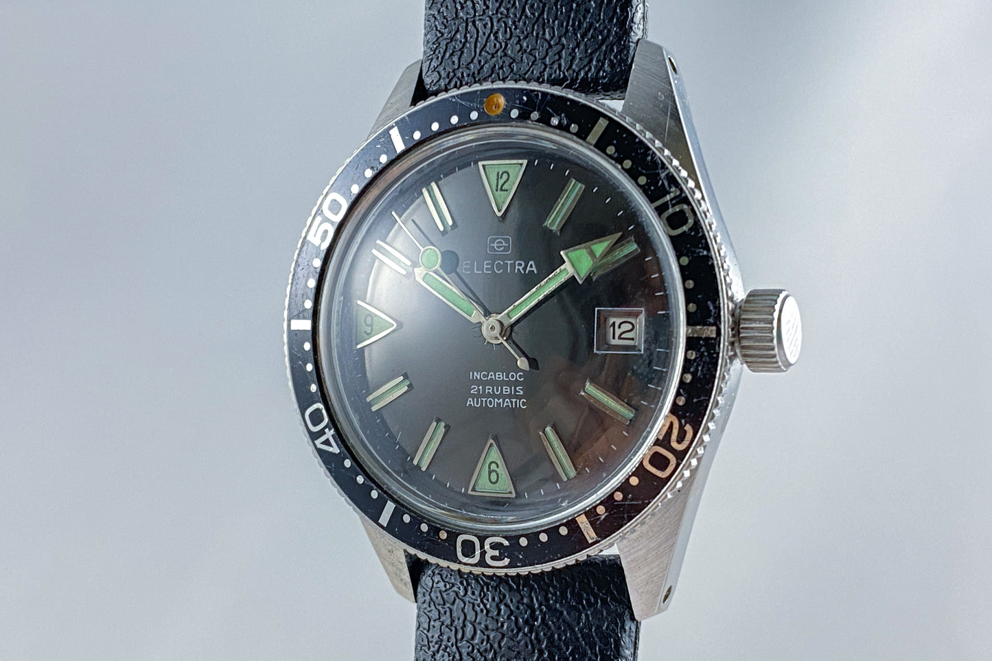 Montre vintage de plongée Electra Skin diver lip lumeville 