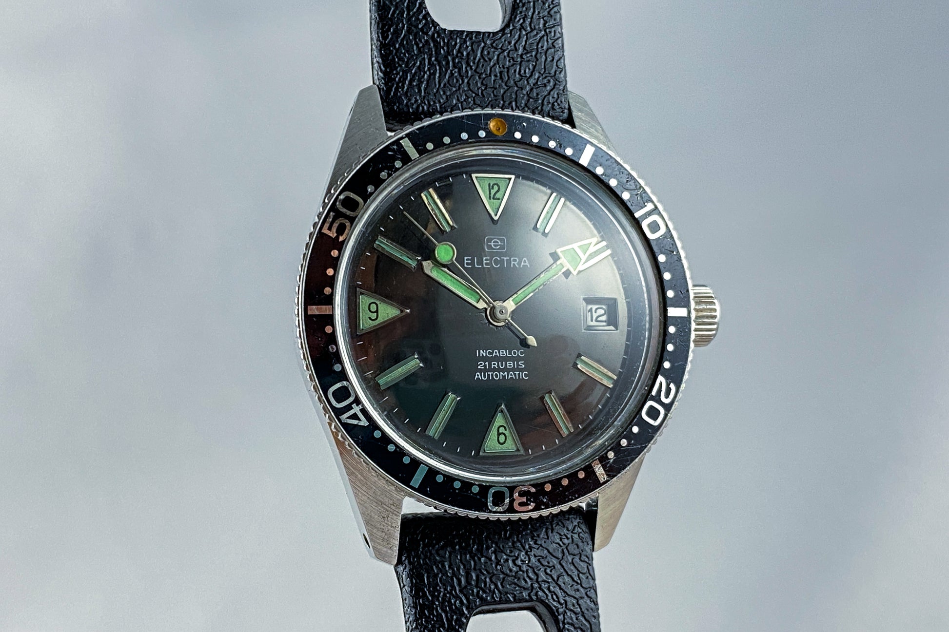 Montre vintage de plongée Electra Skin diver lip lumeville 