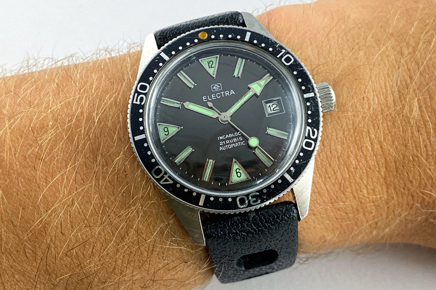 Montre vintage de plongée Electra Skin diver lip lumeville 