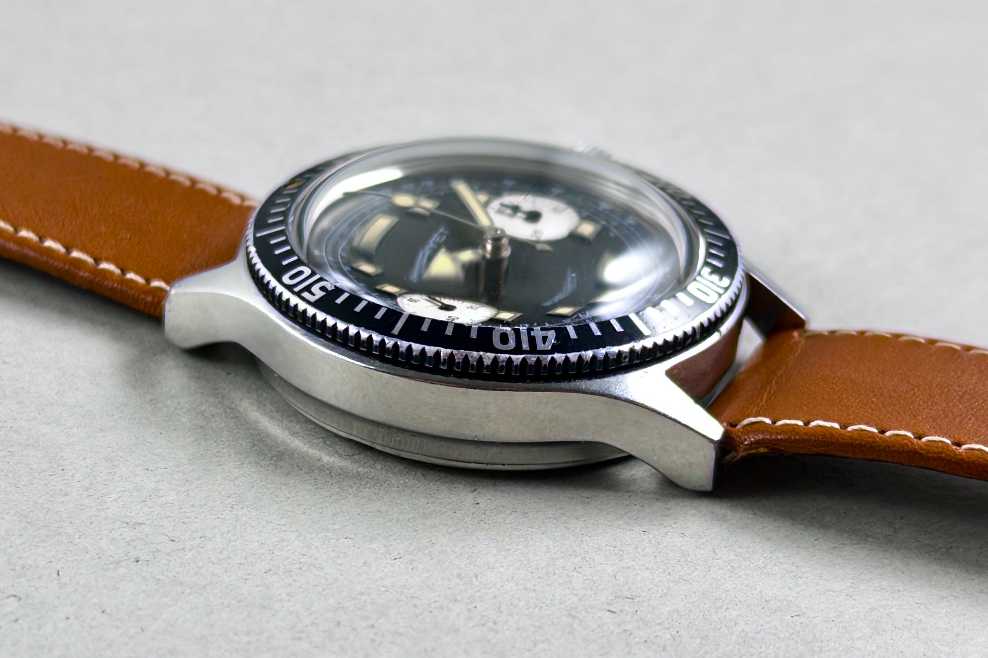 Mayet Skin Diver Chronograph reverse panda dial circa 1965 - vintage French watch