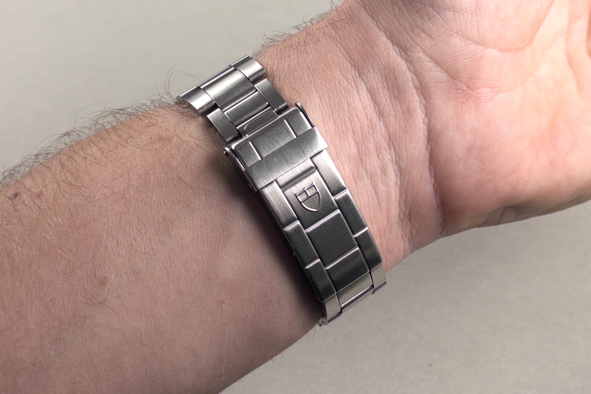 Tudor Submariner ref. 79090 1995 black tritium vintage dive watch Lumeville vintage watch oyster 9315 buckle dive extension