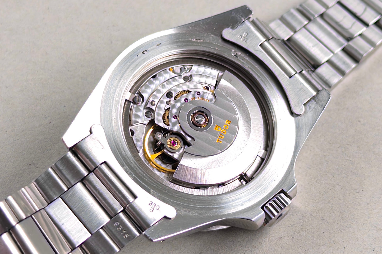 Tudor Submariner ref. 79090 1995 black tritium vintage dive watch Lumeville vintage watch eta 2841-2 kif shock absorber