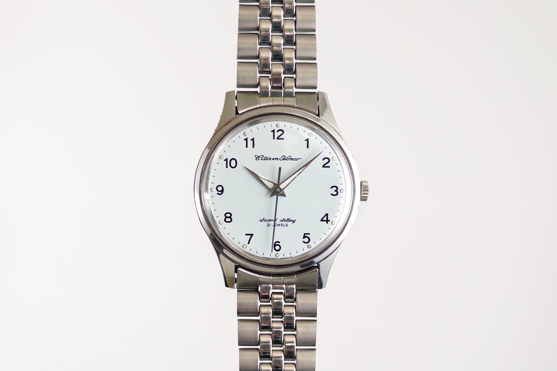 Citizen Homer Second Setting seen from the front on its steel bracelet