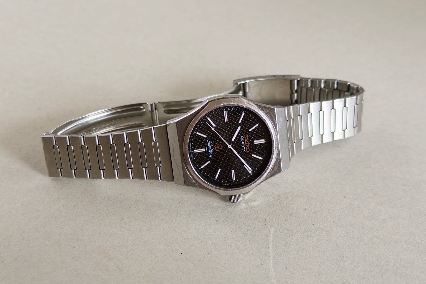 Seiko Silverwave 7121-703B laid flat showing its integrated steel bracelet