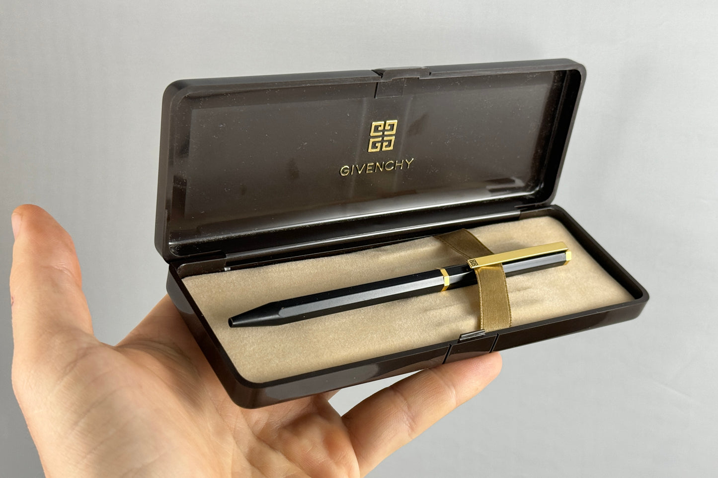 Givenchy - Black lacquer pen circa 1980