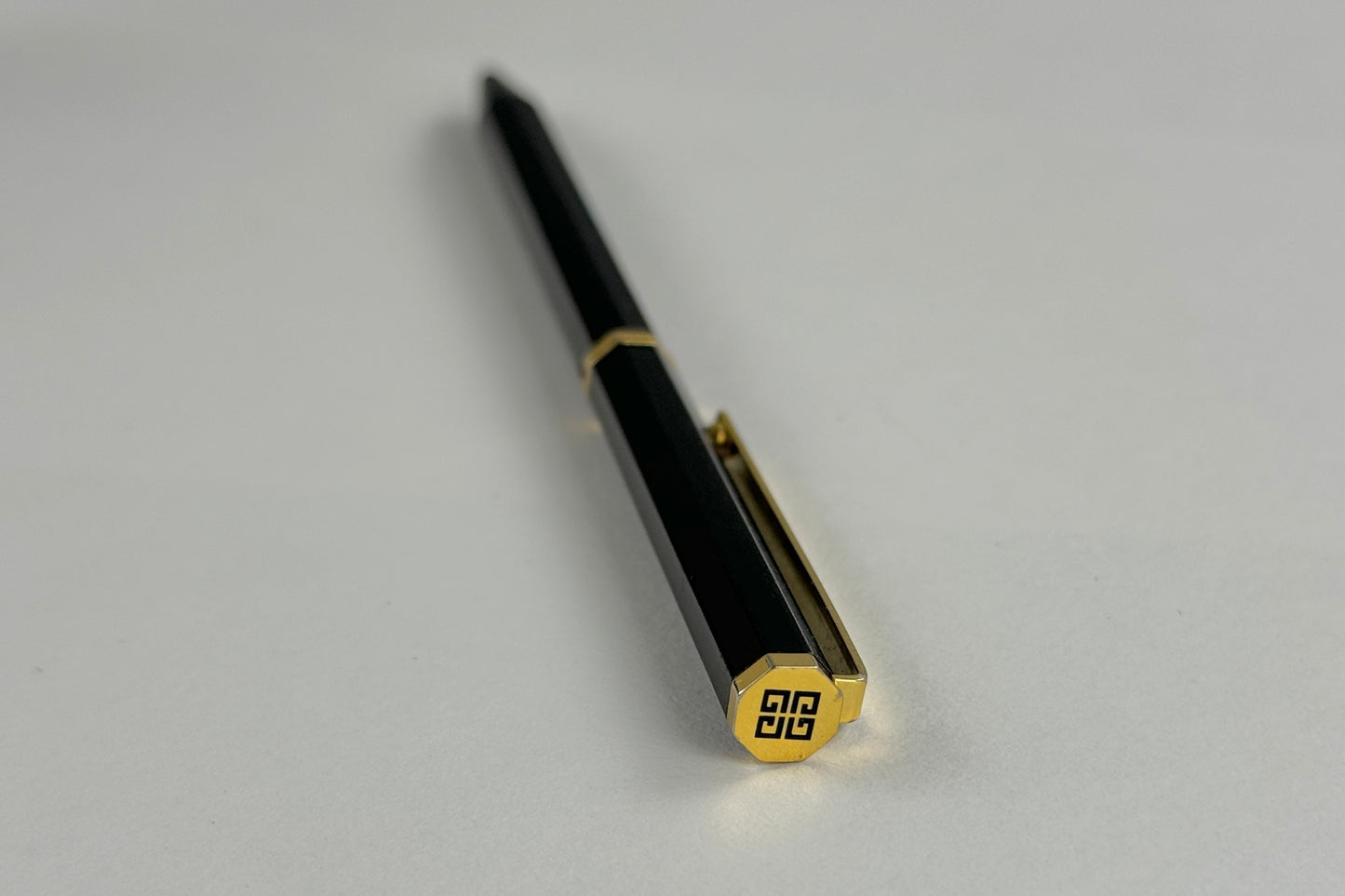 Givenchy - Black lacquer pen circa 1980