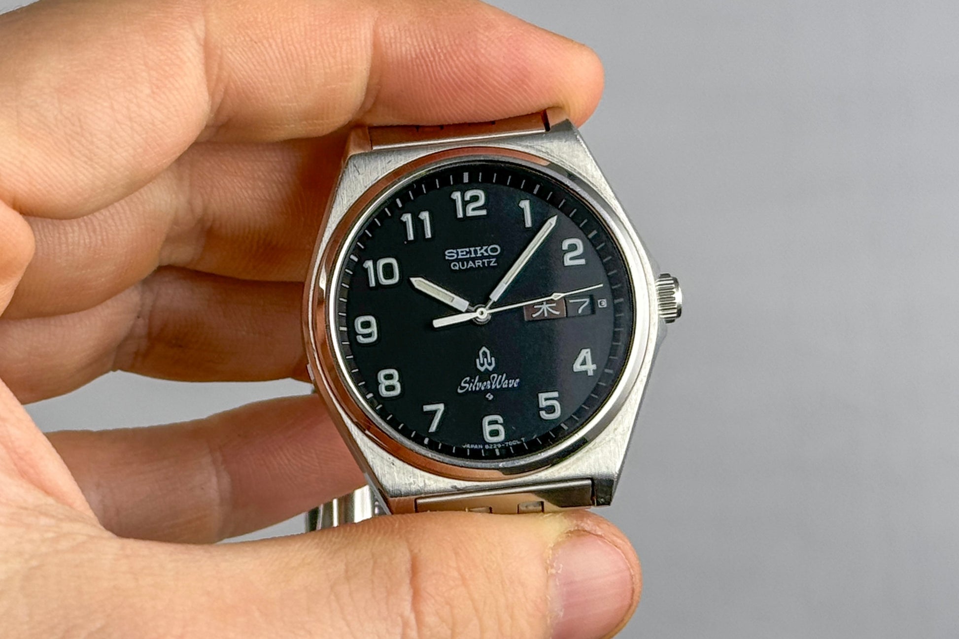 Seiko Quartz Silverwave 8229-7000 lumeville montre vintage 