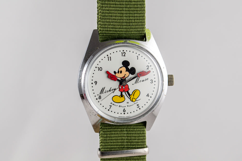 Seiko Mickey Mouse Walt Disney Doré vers 1970 – | Montres Vintage Seiko Mickey Mouse Walt Disney Doré vers 1970 – | Montres Vintage