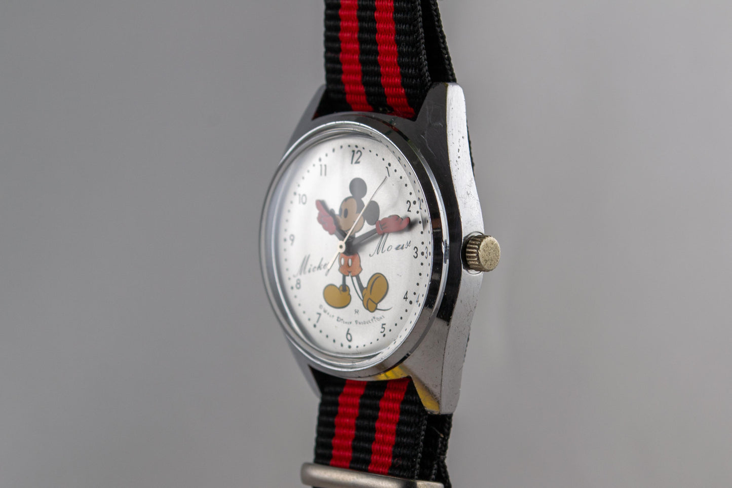 lumeville montre vintage Seiko Mécanique Mickey mouse disney 5000-7000