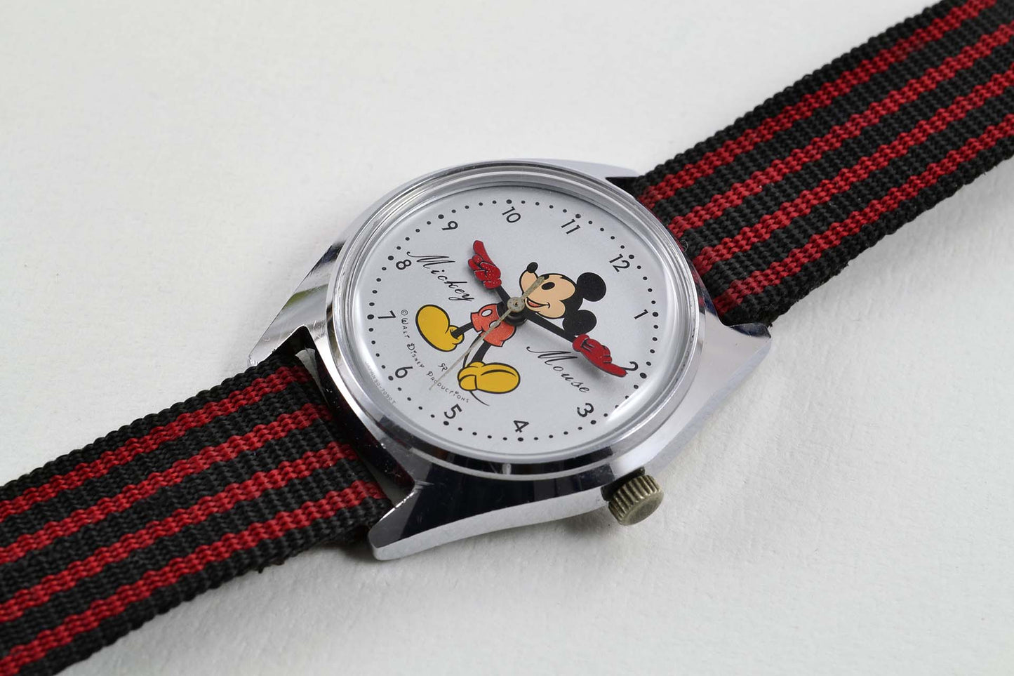 Seiko Mécanique Mickey Mouse Walt Disney vers 1970 - LumeVille