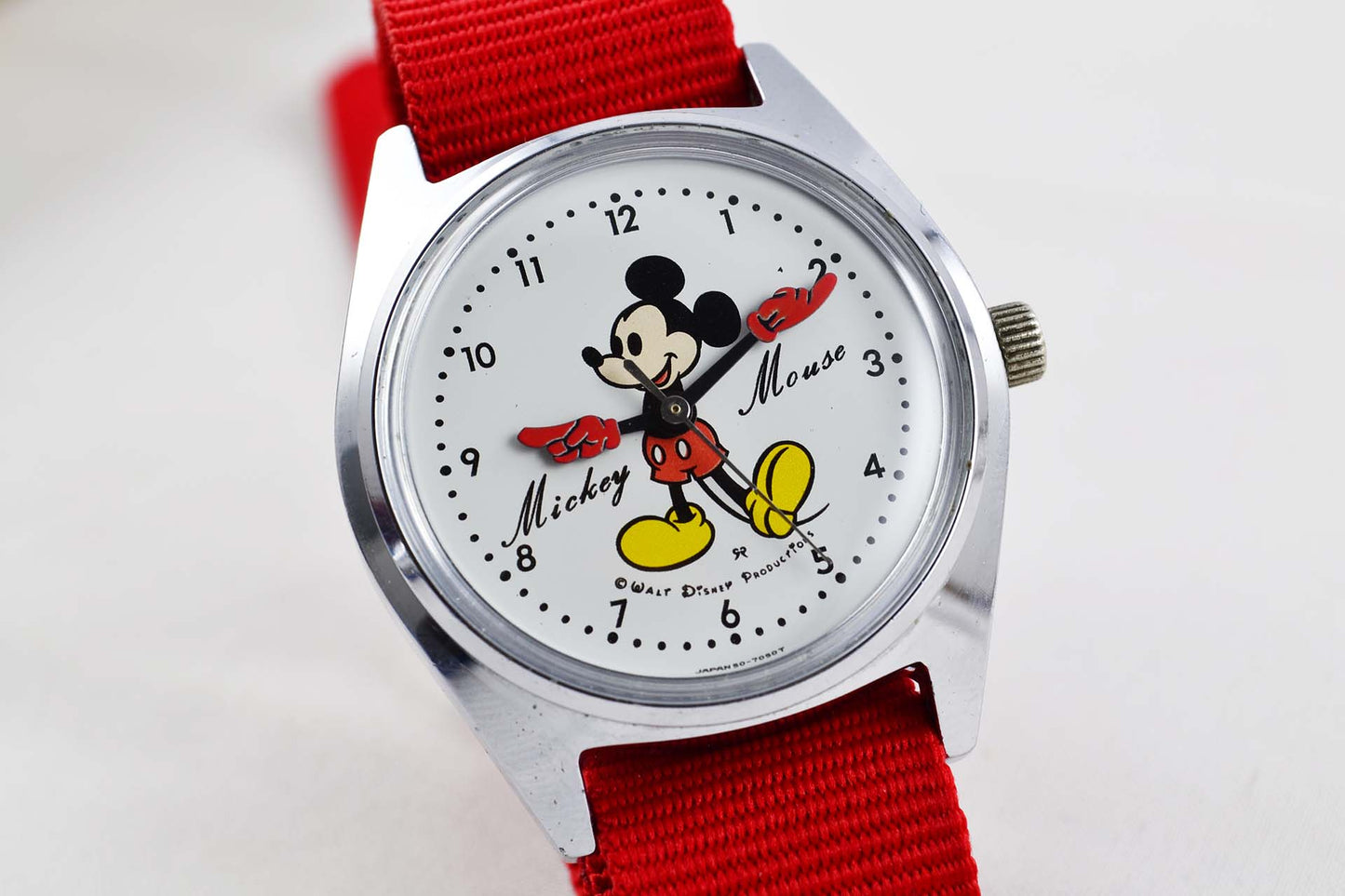 Seiko Mickey Mouse Walt Disney vers 1970 mécanique - LumeVille